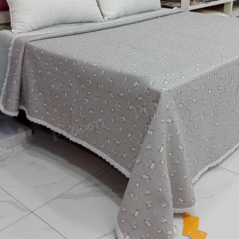 Luxury All-Season Summer Quilt – Virgin Silk Fiber & Quilted Cotton