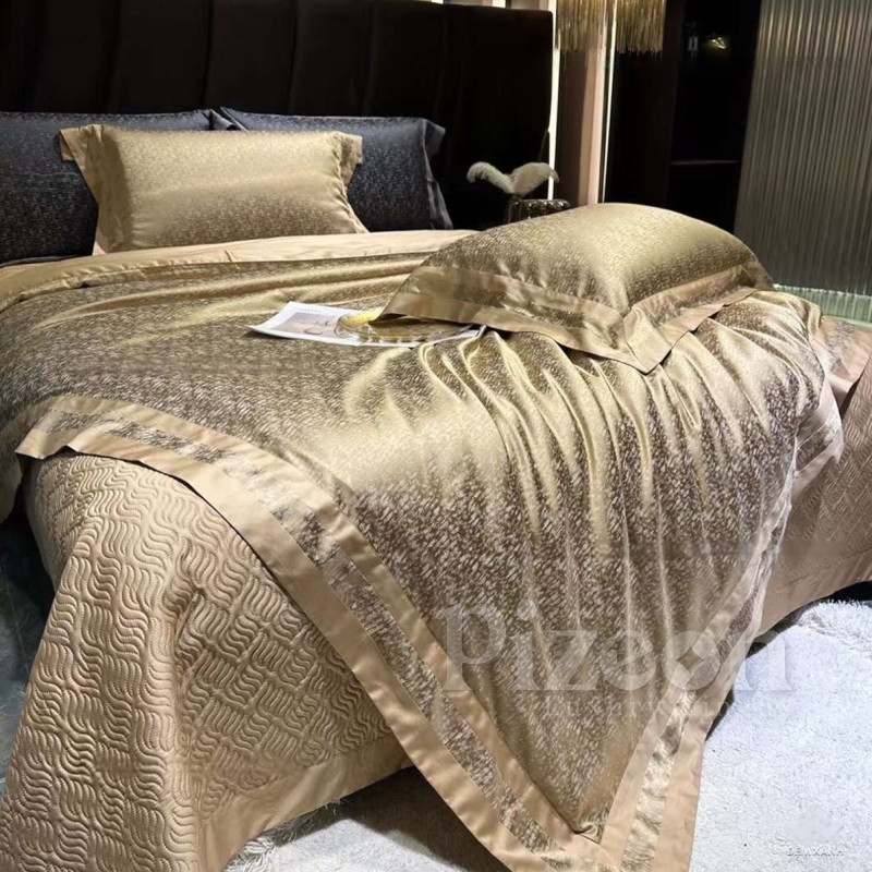 Luxury imported 4-piece high-class silk bedding set.