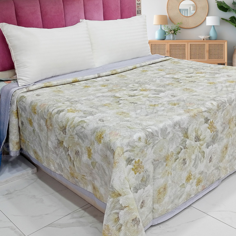 Summer Quilt with All-Over Print and Piping.