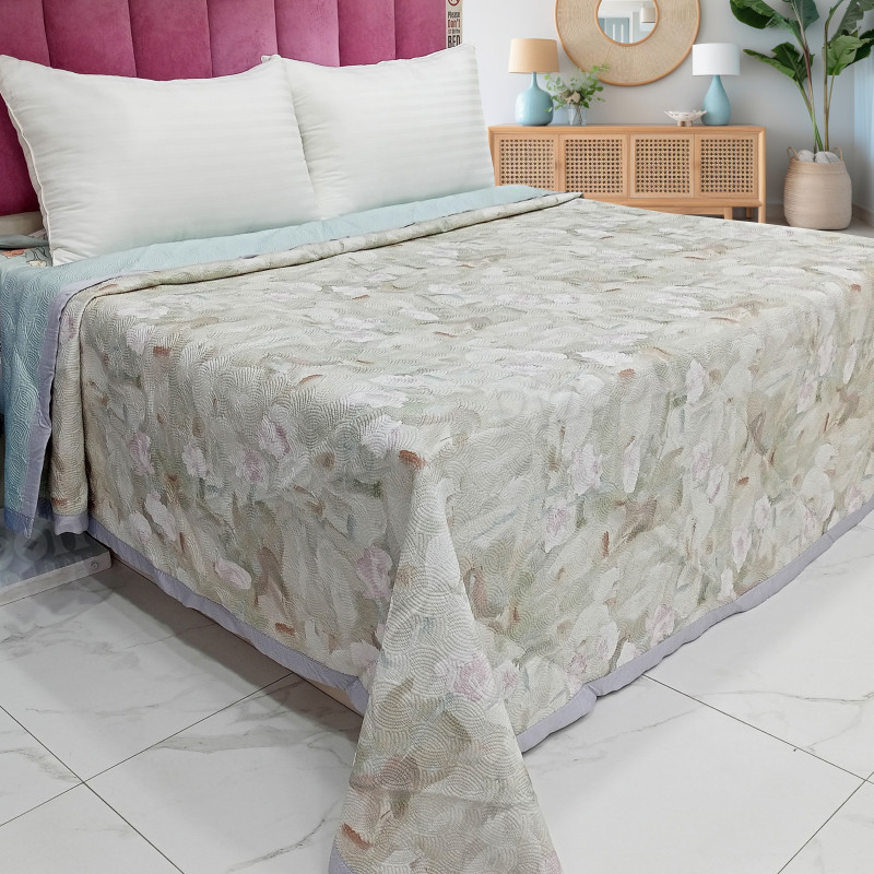 Summer Quilt with All-Over Print and Piping.